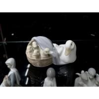 Manyantiques - Figura Porcelana Lladro Mama Pato segunda mano  Argentina