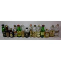 Usado, Lote 30 Mini Botellas Vidrio Botellitas Whisky Decoracion segunda mano  Argentina