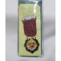 Broche Medalla Insignia Masónica 1958 Royal Masonic B. Inst., usado segunda mano  Argentina