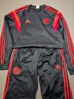 Usado, Conjunto River Plate Pantalon Y Buzo Rojo Y Negro 2015 segunda mano  Argentina