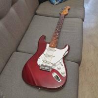 Guitarra Fender Stratocaster Standard Candy Apple Red Mexico segunda mano  Argentina