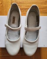 Zapatos Guillermina Nena Cuero Blancos - Talle 36 segunda mano  Argentina