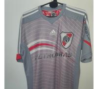 Camiseta River Plate adidas Gris 2010 Ariel Ortega Talle M, usado segunda mano  Argentina