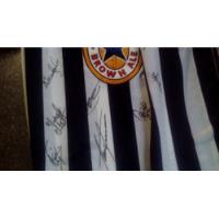 Newcastle United Autografiada Solano-shearer(todo El Equipo), usado segunda mano  Argentina