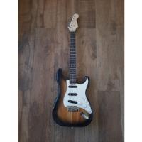 Stratocaster Thq 2 Tone Sundburst Clavijas Fender Maple segunda mano  Argentina