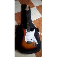 Guitarra Eléctrica Leonard Stratocaster Sunburst Con Funda segunda mano  Argentina