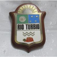 Escudo Cartel Pared Rio Turbio Bronce Esmalte Madera 24.5 Cm segunda mano  Argentina