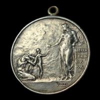 Medalla Comitato Italiano Di Guerra 1916 Plata 900 - 819 segunda mano  Argentina