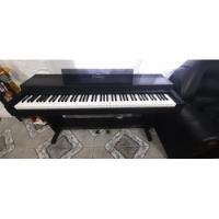 Piano Clavinova Yamaha Clp-30 segunda mano  Argentina